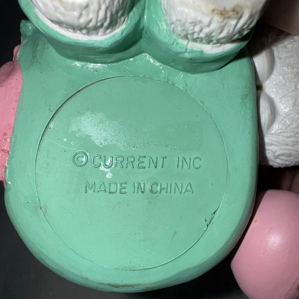 Vintage Current Inc. Easter Bunny With Baby Bunny Shelf Sitter OLA56‎